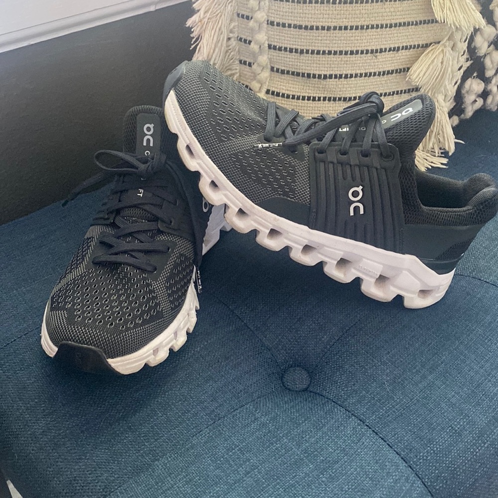 On Women’s Cloud X 3 Running shoes